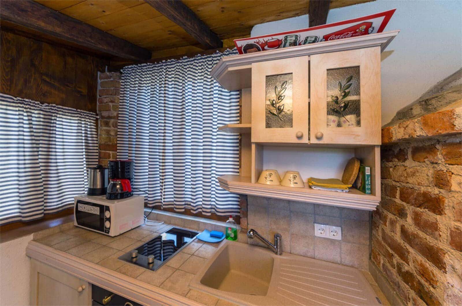 11. Apartman Maslina-Vrtna kuhinja