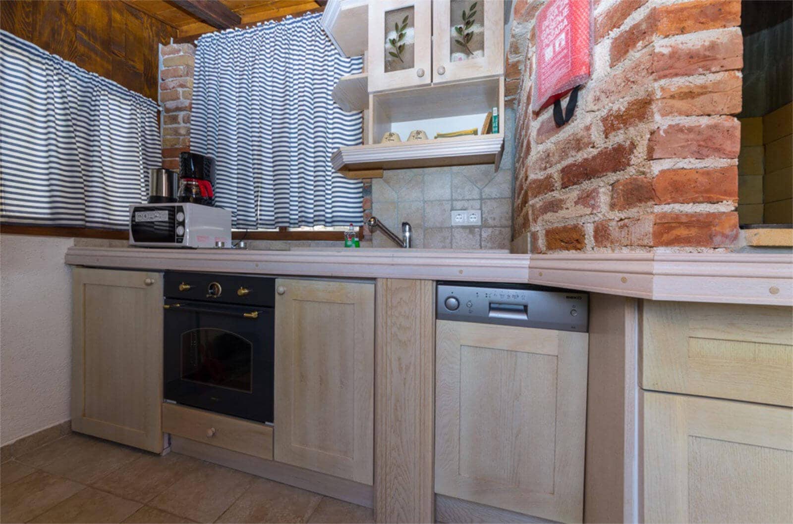 12. Apartman Maslina-Vrtna kuhinja